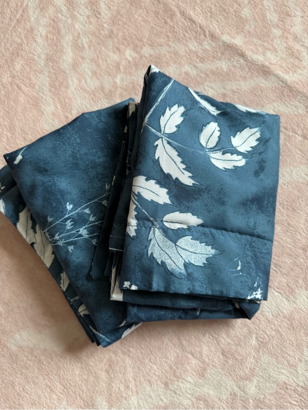 Queen/Full Set of 2 Navy & White Botanical Print Pillow Shams